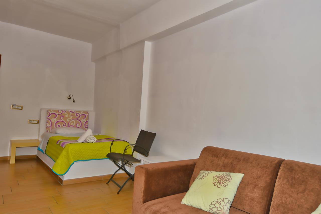 Olympic Hotel Santorini Vóthon Extérieur photo